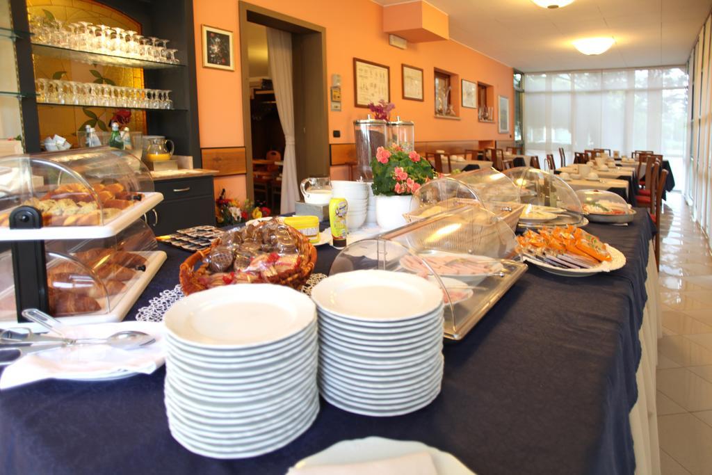 Albergo Ristorante Papa Peschiera del Garda Eksteriør billede