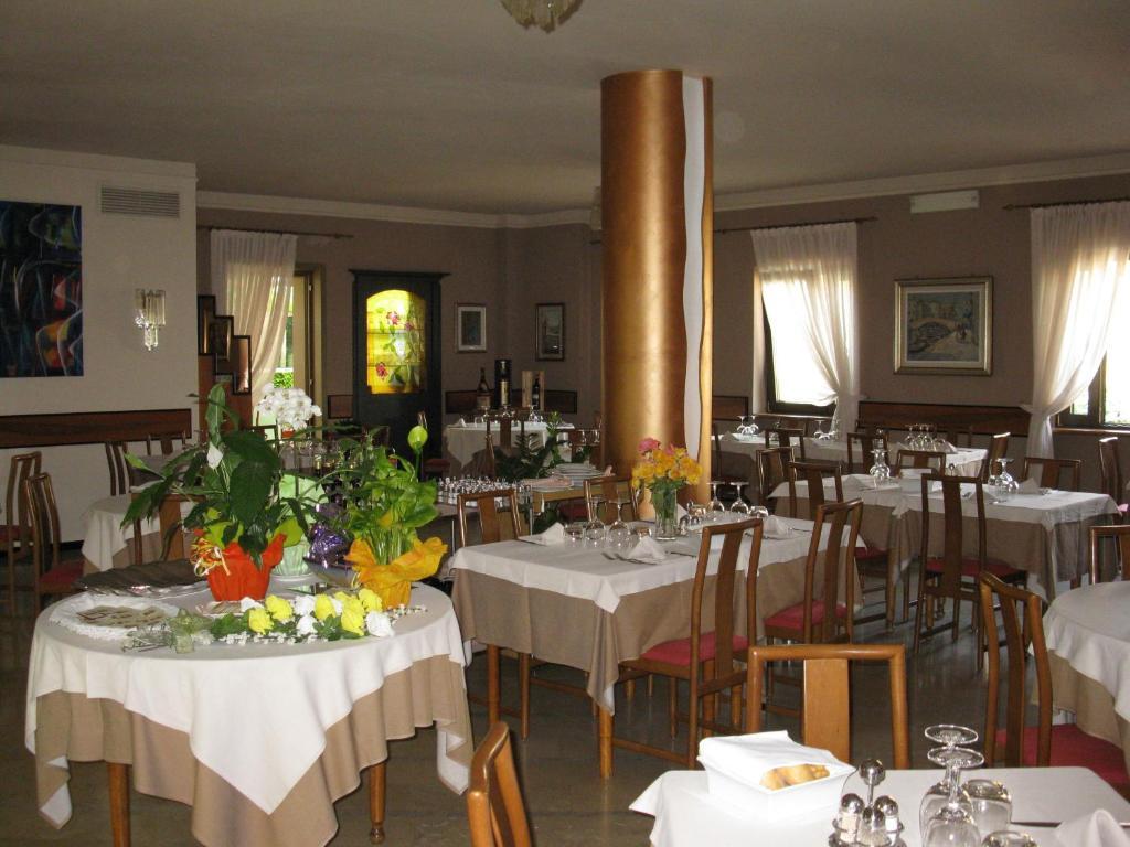 Albergo Ristorante Papa Peschiera del Garda Eksteriør billede